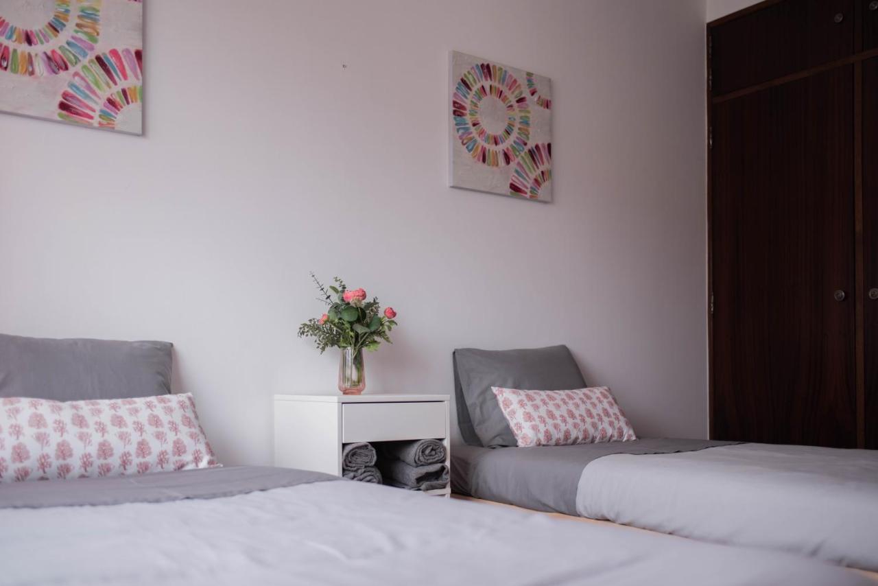Baleal Surf Emotions Hostel Buitenkant foto