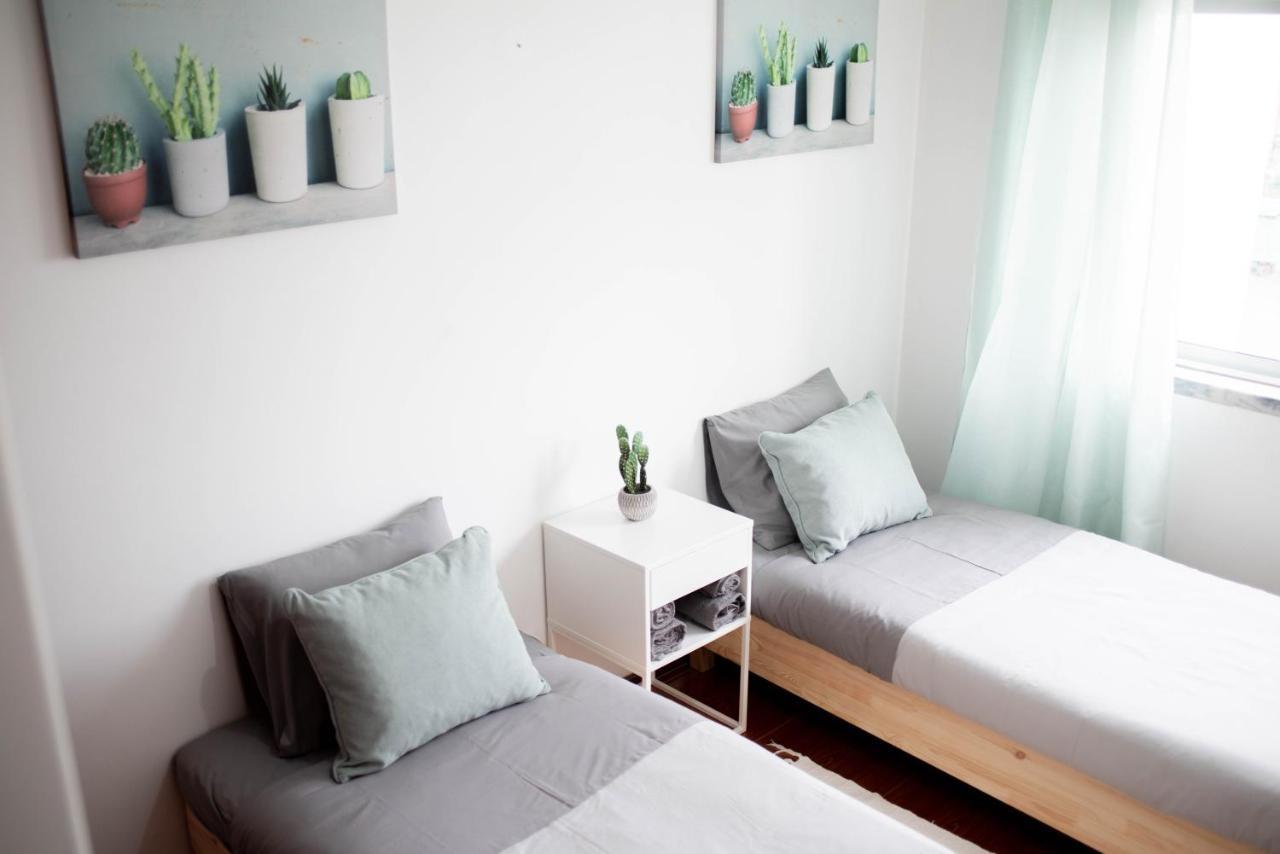 Baleal Surf Emotions Hostel Buitenkant foto