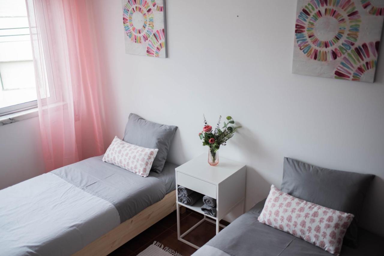Baleal Surf Emotions Hostel Buitenkant foto